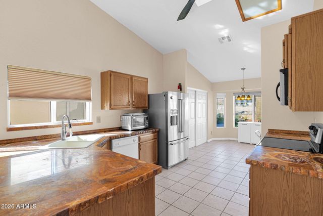 11420 S 44TH Street, Phoenix, AZ 85044