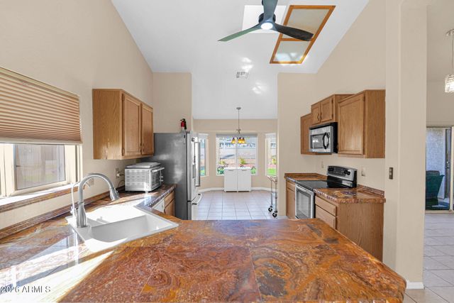 11420 S 44TH Street, Phoenix, AZ 85044