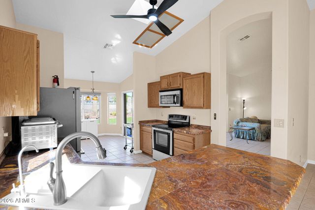 11420 S 44TH Street, Phoenix, AZ 85044