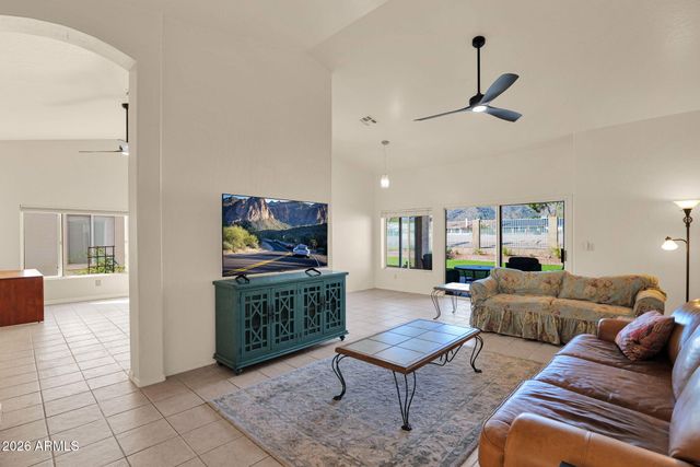 11420 S 44TH Street, Phoenix, AZ 85044
