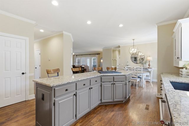 11606 S 69th East Avenue, Bixby, OK 74008