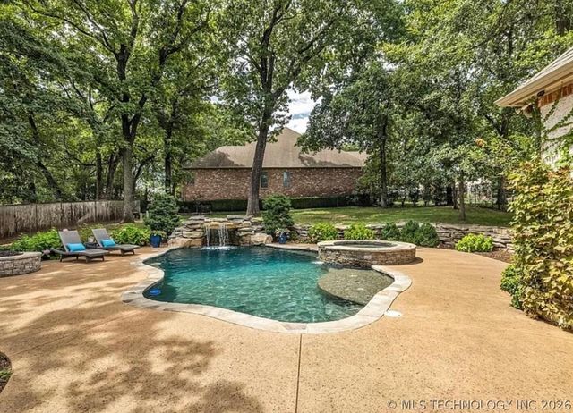 11606 S 69th East Avenue, Bixby, OK 74008