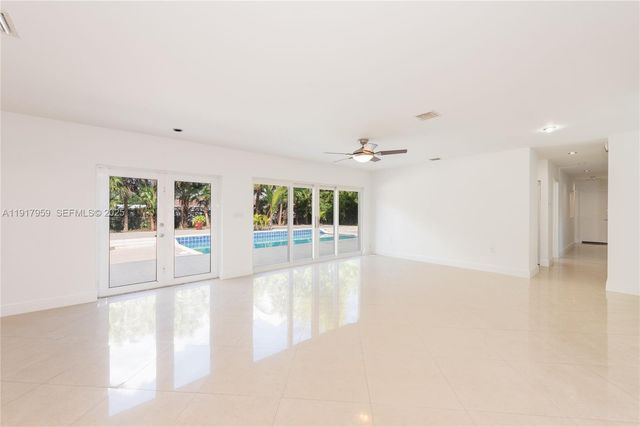 8845 SW 156th Ter, Palmetto Bay, FL 33157