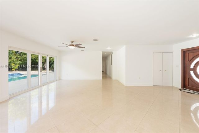 8845 SW 156th Ter, Palmetto Bay, FL 33157