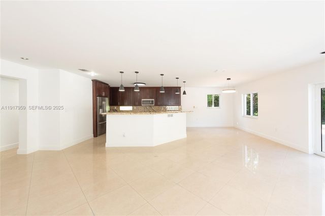 8845 SW 156th Ter, Palmetto Bay, FL 33157