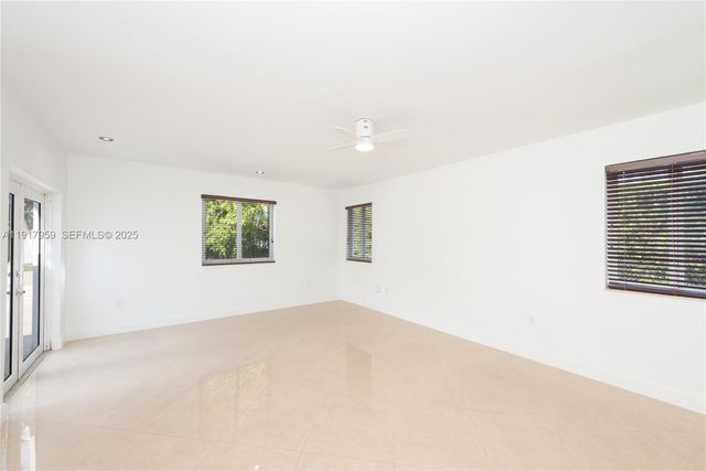 8845 SW 156th Ter, Palmetto Bay, FL 33157