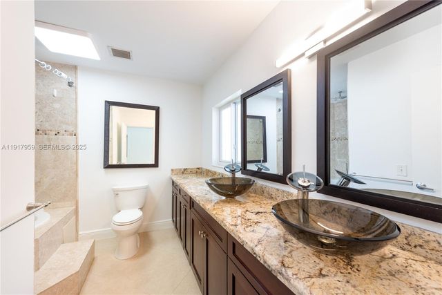 8845 SW 156th Ter, Palmetto Bay, FL 33157