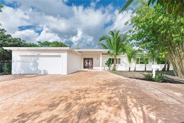 8845 SW 156th Ter, Palmetto Bay, FL 33157