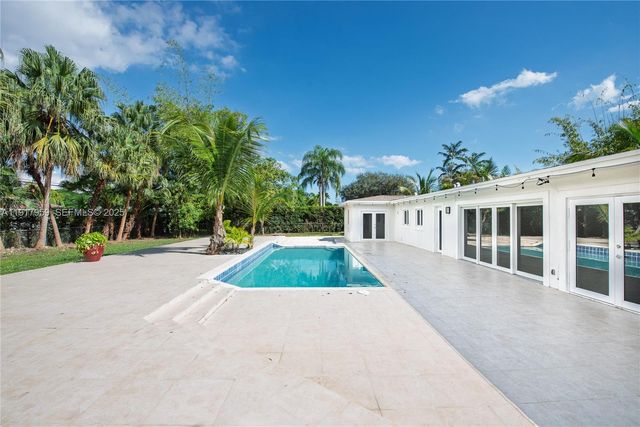 8845 SW 156th Ter, Palmetto Bay, FL 33157