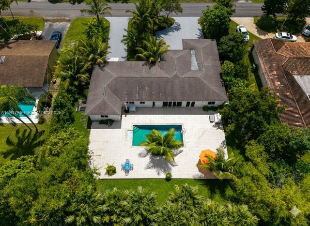 8845 SW 156th Ter, Palmetto Bay, FL 33157