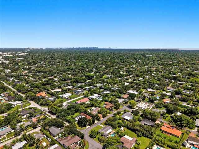 8845 SW 156th Ter, Palmetto Bay, FL 33157