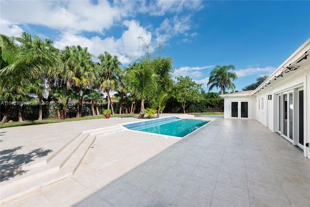 8845 SW 156th Ter, Palmetto Bay, FL 33157