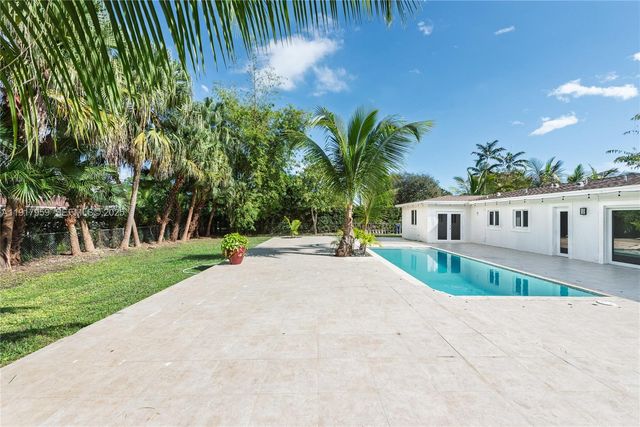 8845 SW 156th Ter, Palmetto Bay, FL 33157