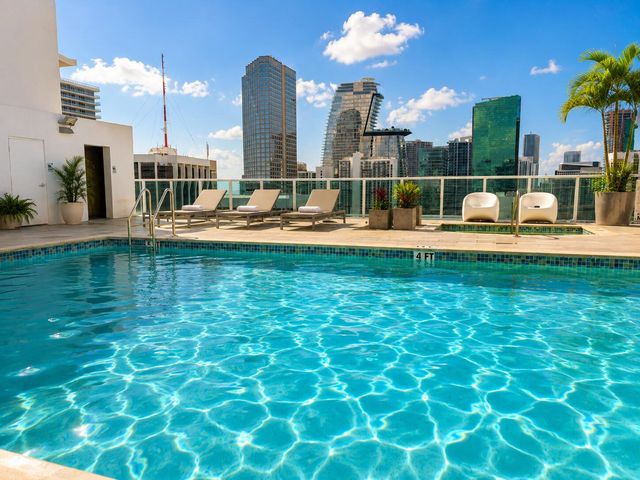 133 NE 2ND Avenue 208, Miami, FL 33132