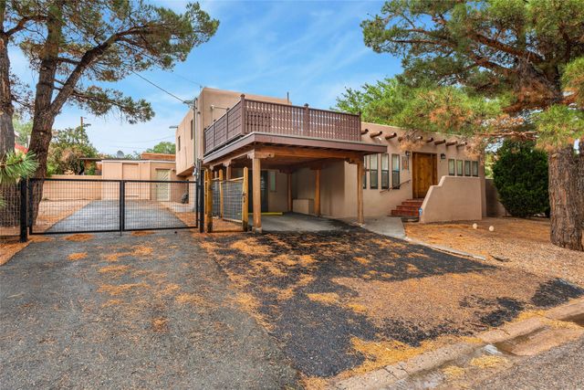 703 Rio Grande Avenue, Santa Fe, NM 87501