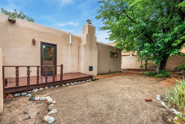 703 Rio Grande Avenue, Santa Fe, NM 87501