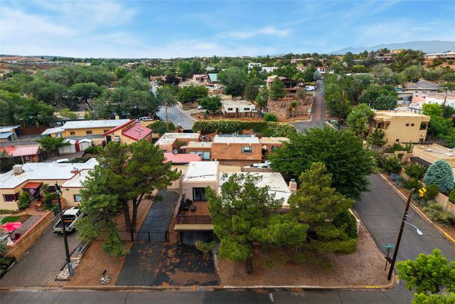 703 Rio Grande Avenue, Santa Fe, NM 87501