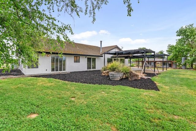 11709 Quiggle Rd, Herald, CA 95638