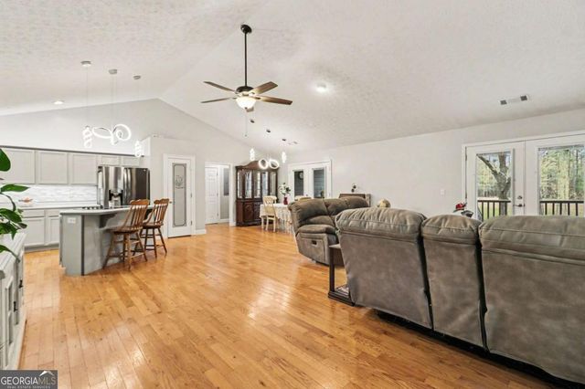 152 Bear Creek Road, Moreland, GA 30259