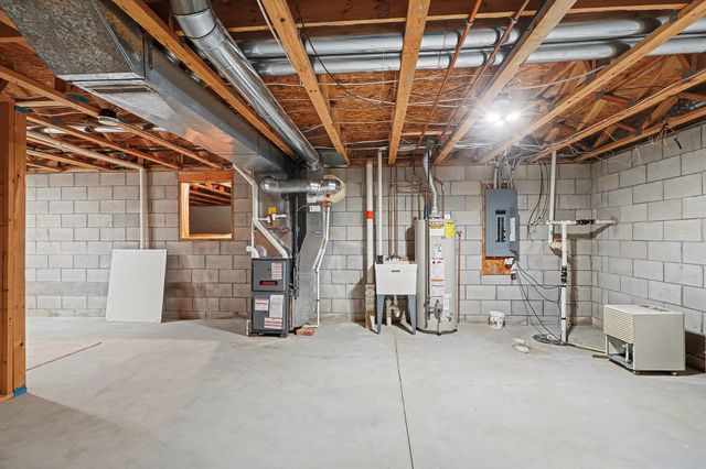 5610 W Spring Knoll Drive, Bay City, MI 48706