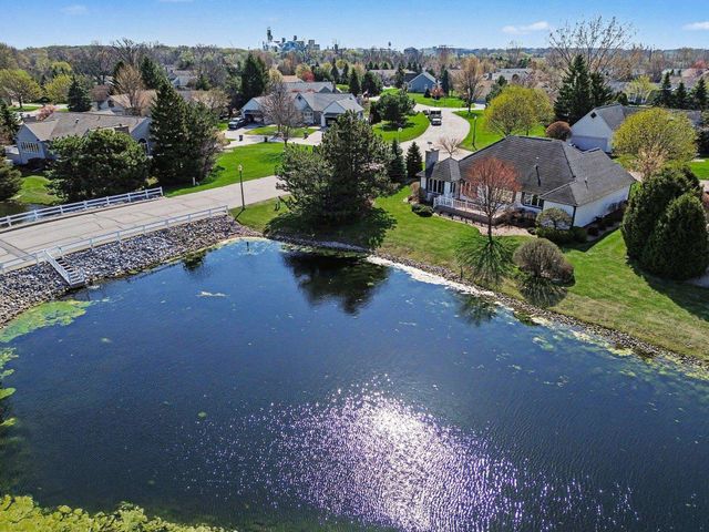 5610 W Spring Knoll Drive, Bay City, MI 48706