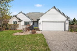 5610 W Spring Knoll Drive, Bay City, MI 48706