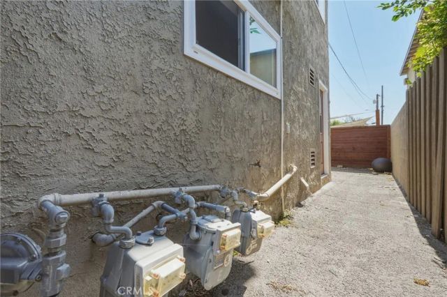 406 S 5th Avenue, Monrovia, CA 91016