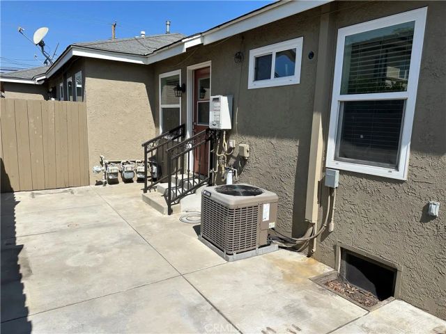 406 S 5th Avenue, Monrovia, CA 91016