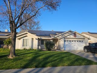 440 W Pepper Drive, Hanford, CA 93230