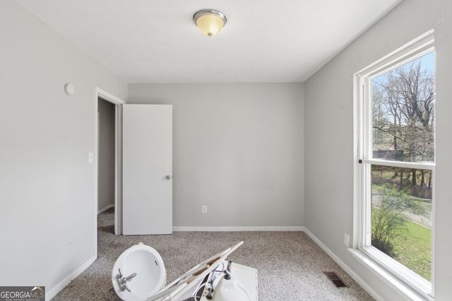 3292 Mixon Way, Stone Mountain, GA 30087