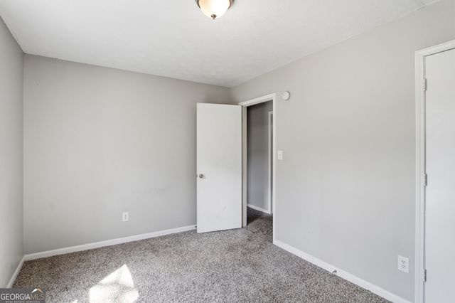 3292 Mixon Way, Stone Mountain, GA 30087