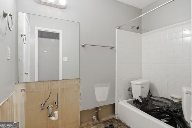 3292 Mixon Way, Stone Mountain, GA 30087