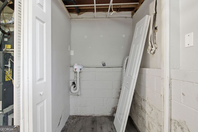 3292 Mixon Way, Stone Mountain, GA 30087