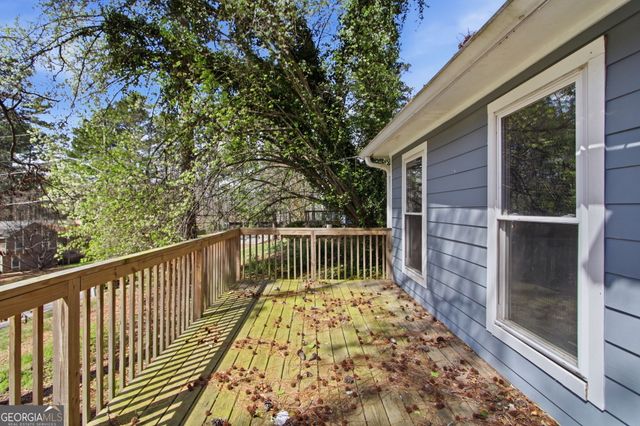 3292 Mixon Way, Stone Mountain, GA 30087