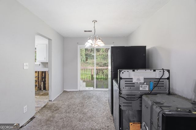 3292 Mixon Way, Stone Mountain, GA 30087