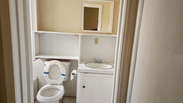 1614 Kayouche St Street, Lake Charles, LA 70615