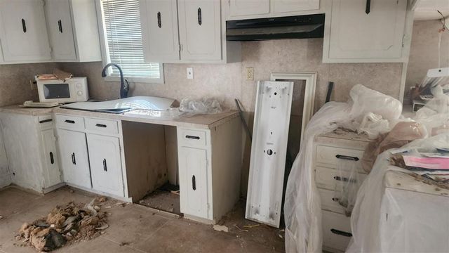 1614 Kayouche St Street, Lake Charles, LA 70615