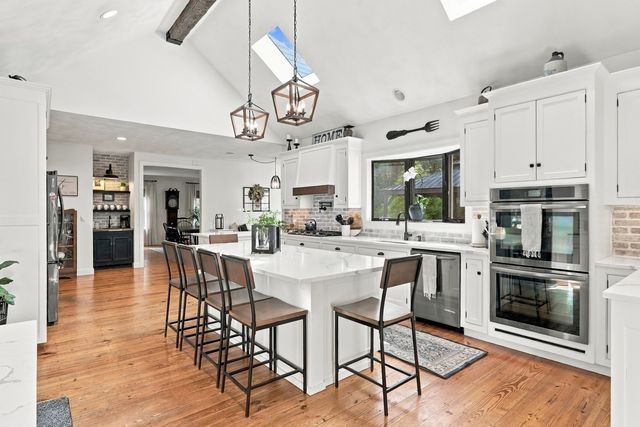17 Rock Brook Way, Boxford, MA 01921