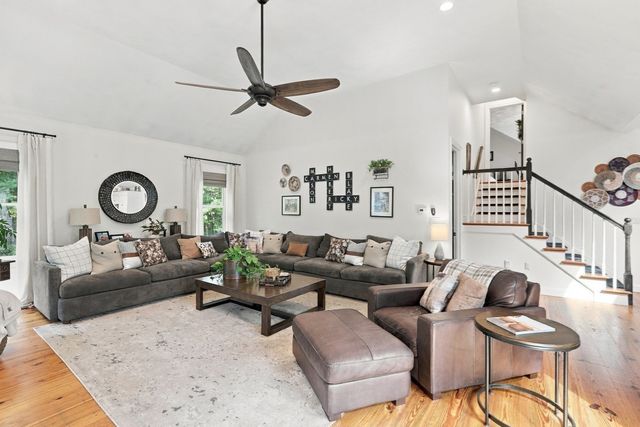 17 Rock Brook Way, Boxford, MA 01921
