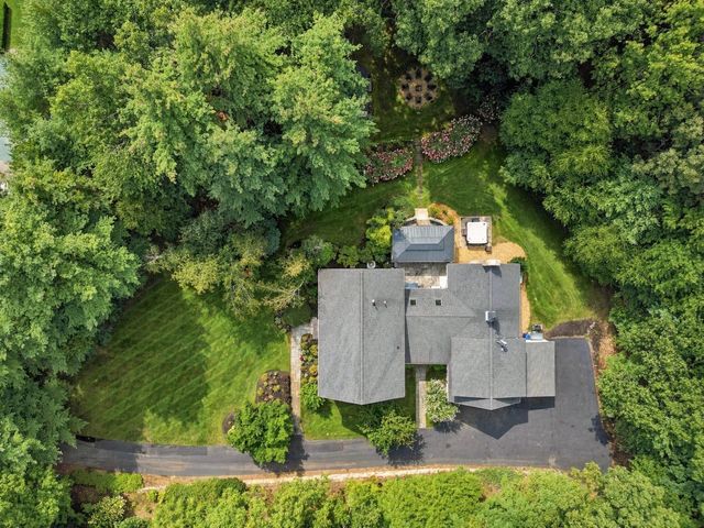 17 Rock Brook Way, Boxford, MA 01921