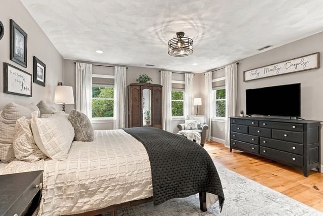 17 Rock Brook Way, Boxford, MA 01921