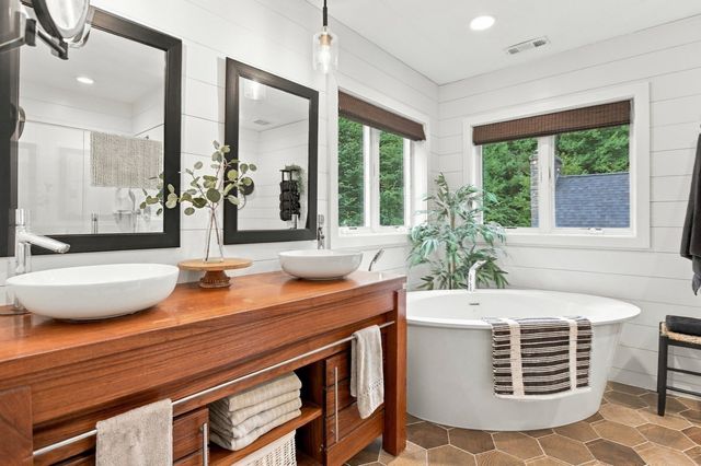 17 Rock Brook Way, Boxford, MA 01921