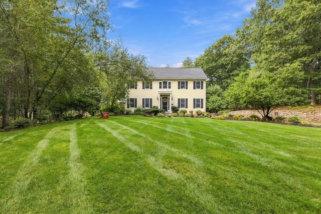 17 Rock Brook Way, Boxford, MA 01921