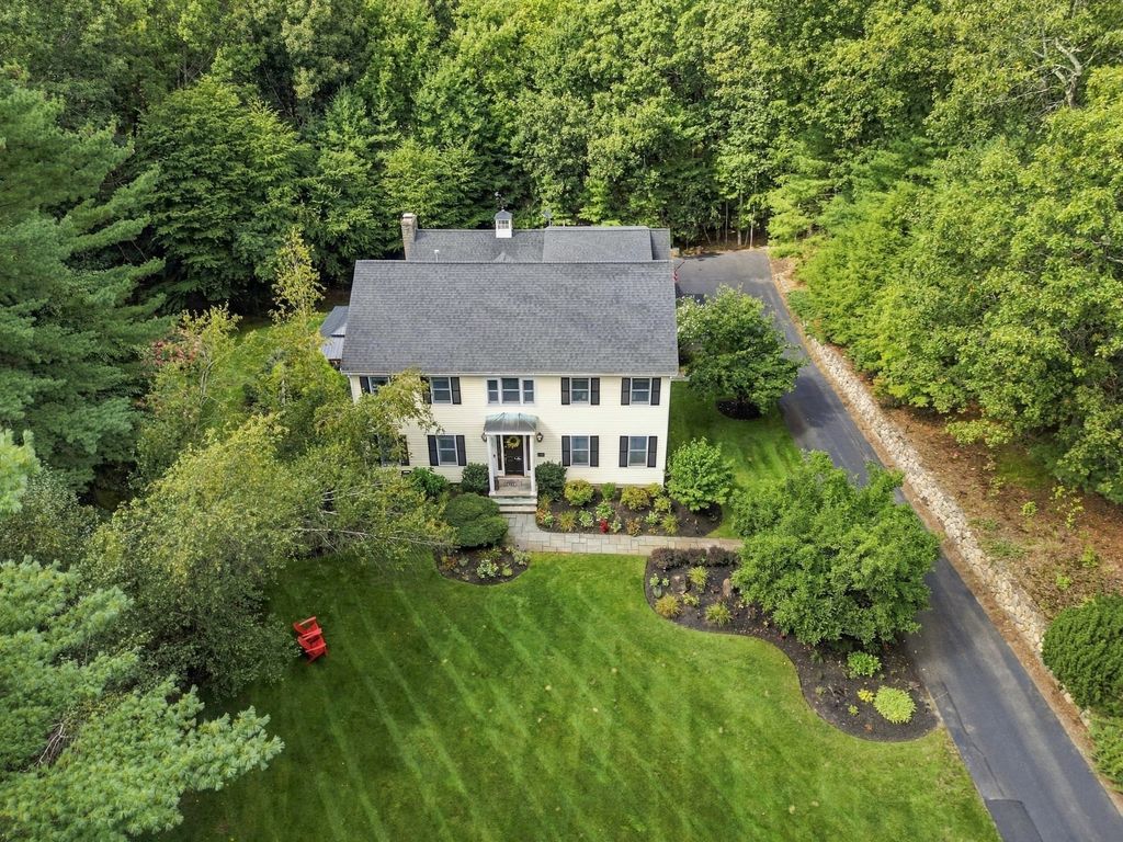 17 Rock Brook Way, Boxford, MA 01921