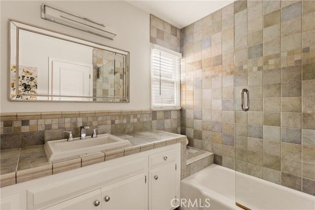 22370 Algunas Road, Woodland Hills (los Angeles), CA 91364