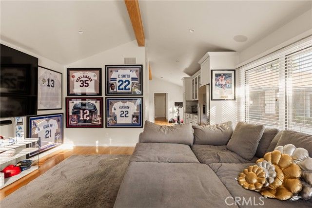 22370 Algunas Road, Woodland Hills (los Angeles), CA 91364