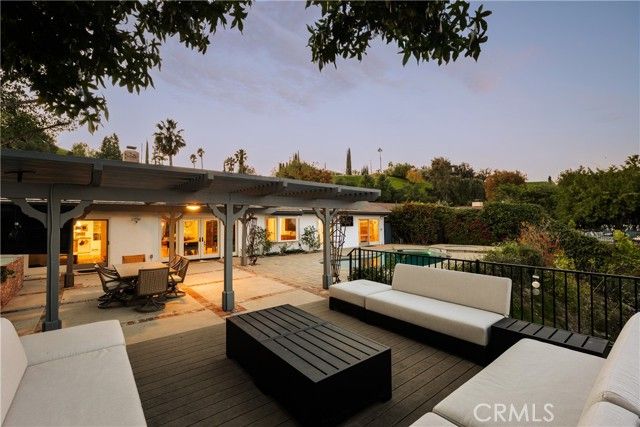 22370 Algunas Road, Woodland Hills (los Angeles), CA 91364