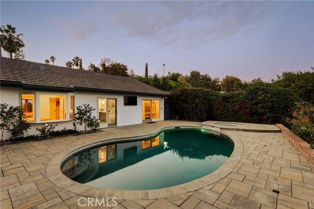 22370 Algunas Road, Woodland Hills (los Angeles), CA 91364