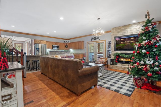 346 Autumn Lane, Gatlinburg, TN 37738