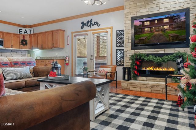 346 Autumn Lane, Gatlinburg, TN 37738